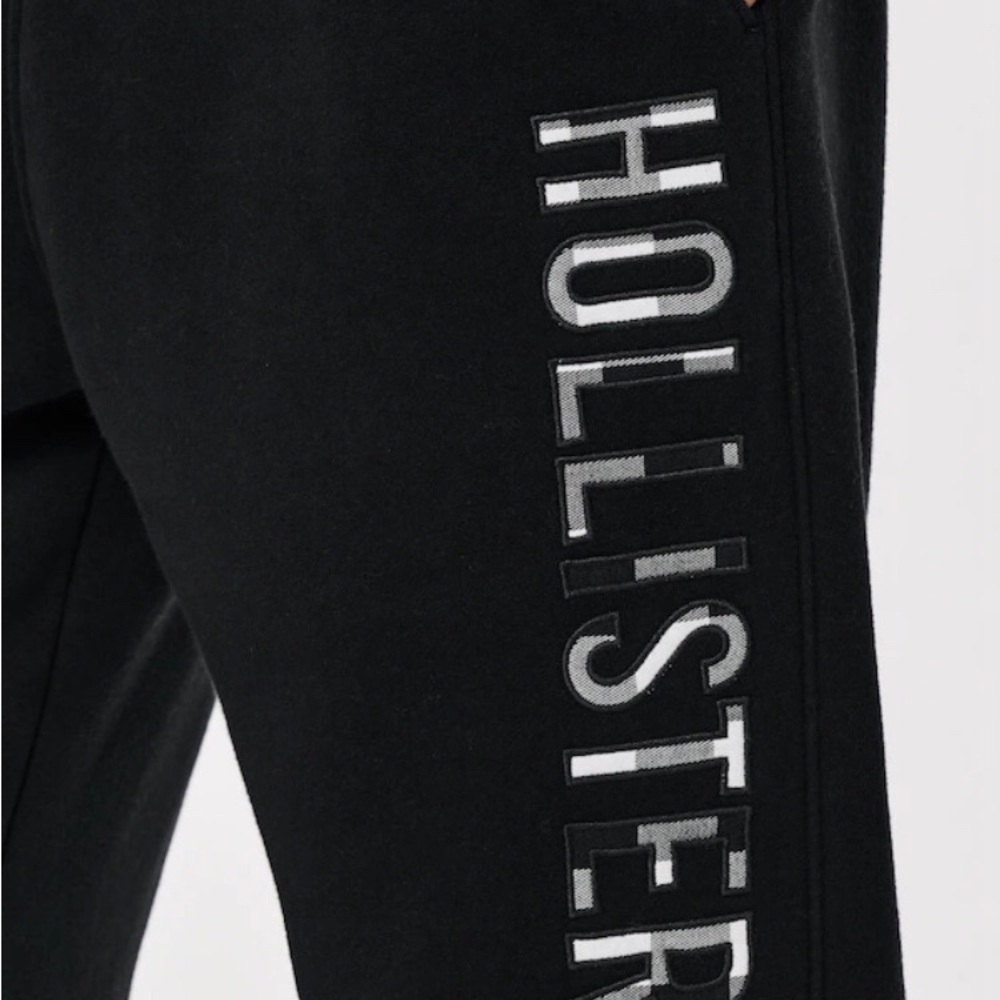 HOLLISTER RELAXED LOGO GRAPHIC SWEATPANTS • Size Medium - Picture 7 of 10